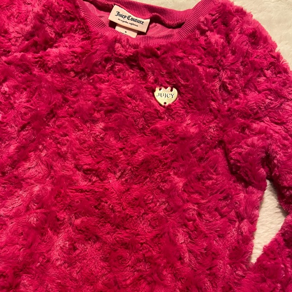 Juicy Couture fuzzy girls’ size 6 pink long sleeve faux-fur  crewneck - Picture 3 of 7